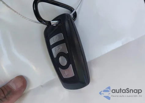 2012 BMW 528I xDrive z USA, uszkodzony, nr VIN WBAXH5C54CDW10795